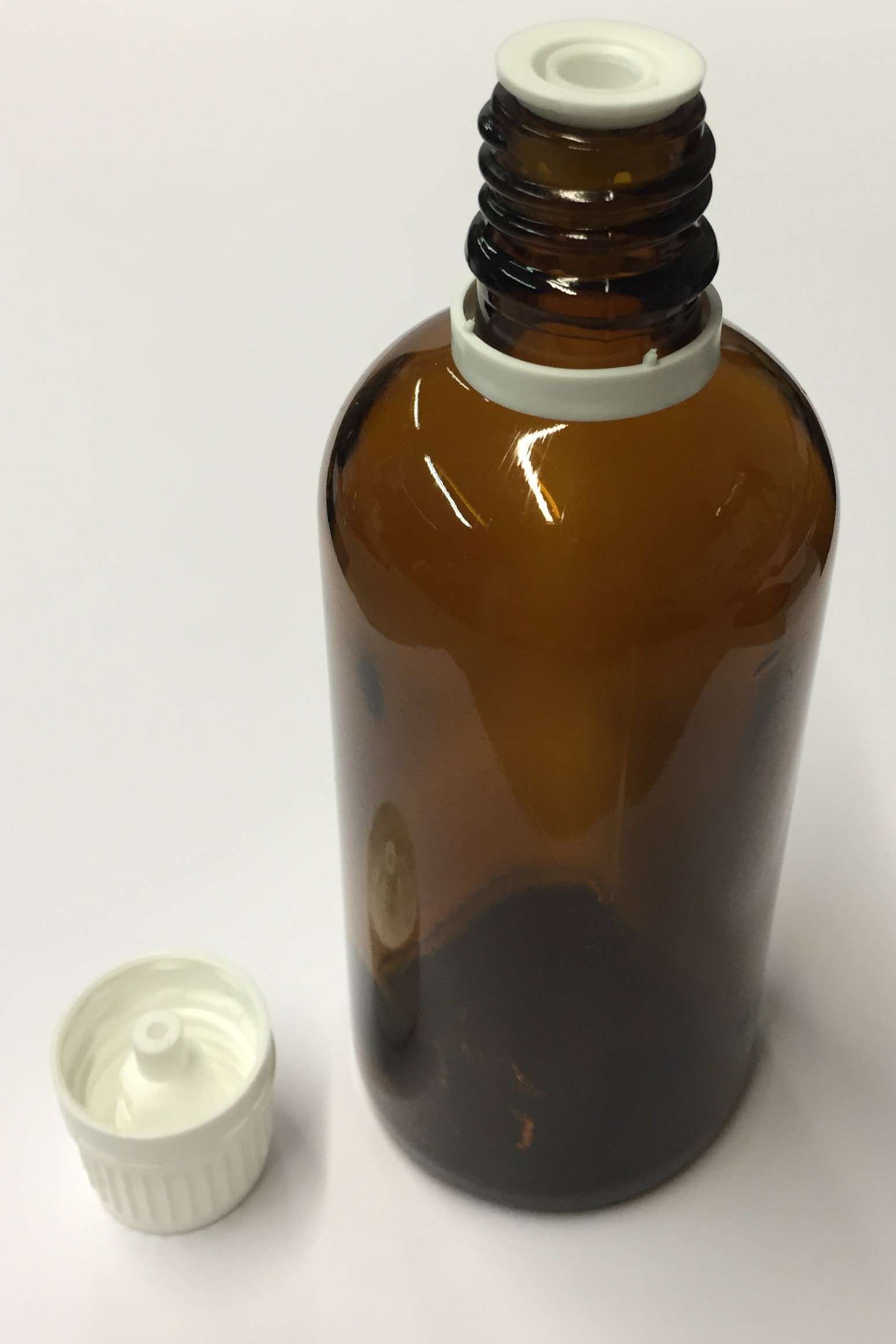 GL18 Black tamper evident cap with drop dispensing insert - Pack of 100